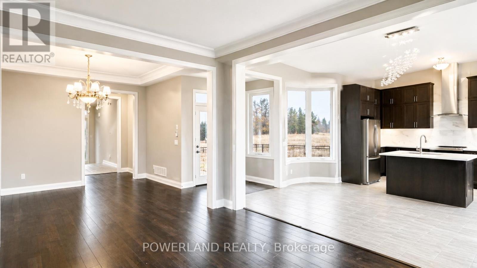 9 Cyprus Glen, East Gwillimbury, Ontario  L9N 0S9 - Photo 5 - N13056002