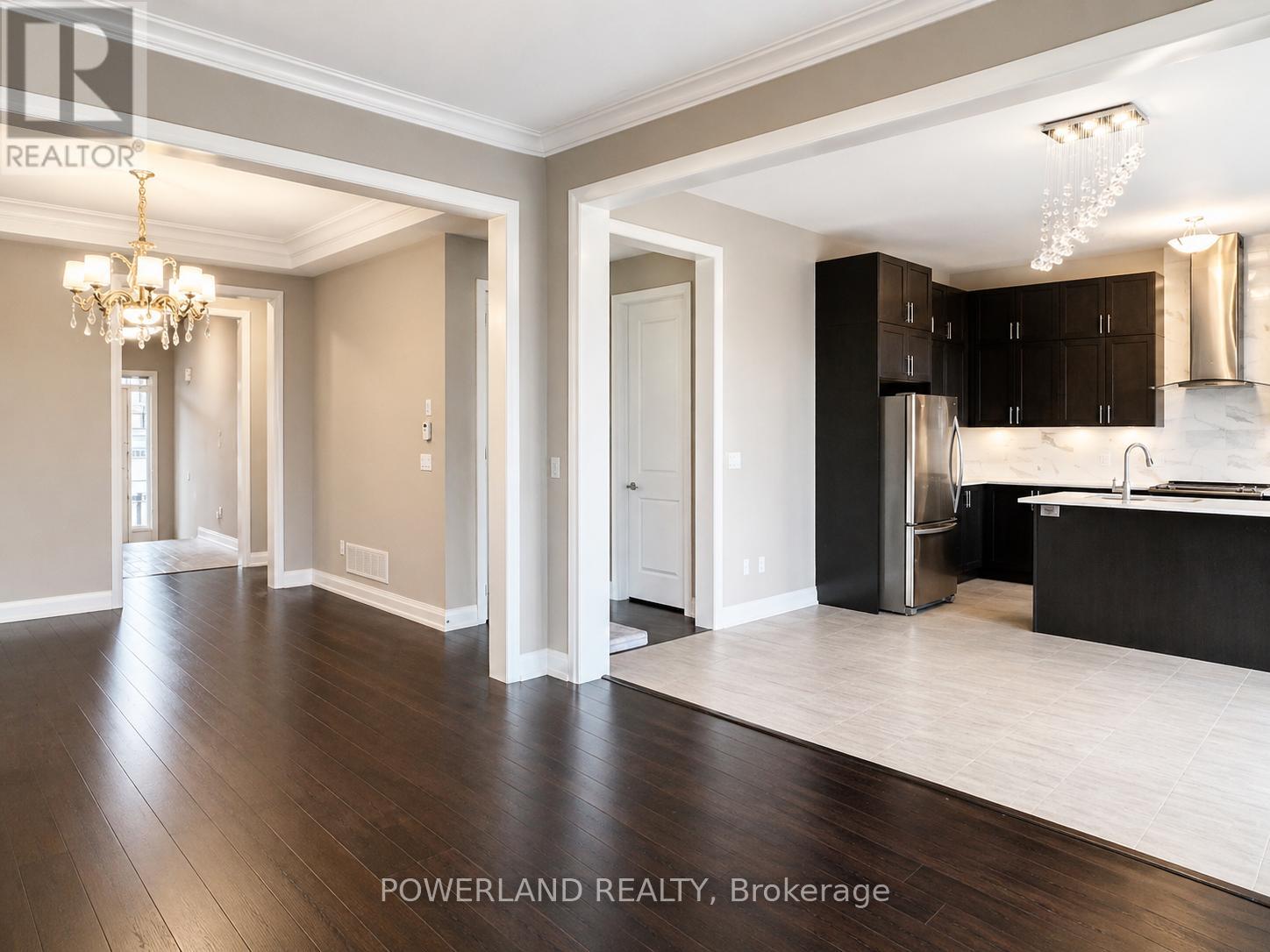 9 Cyprus Glen, East Gwillimbury, Ontario  L9N 0S9 - Photo 6 - N13056002