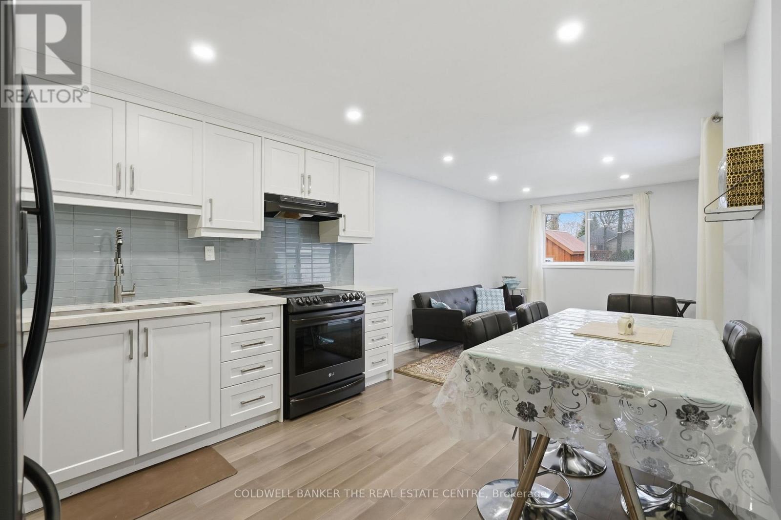 749 Innisfil Beach Road, Innisfil, Ontario  L9S 4E4 - Photo 11 - N13056022