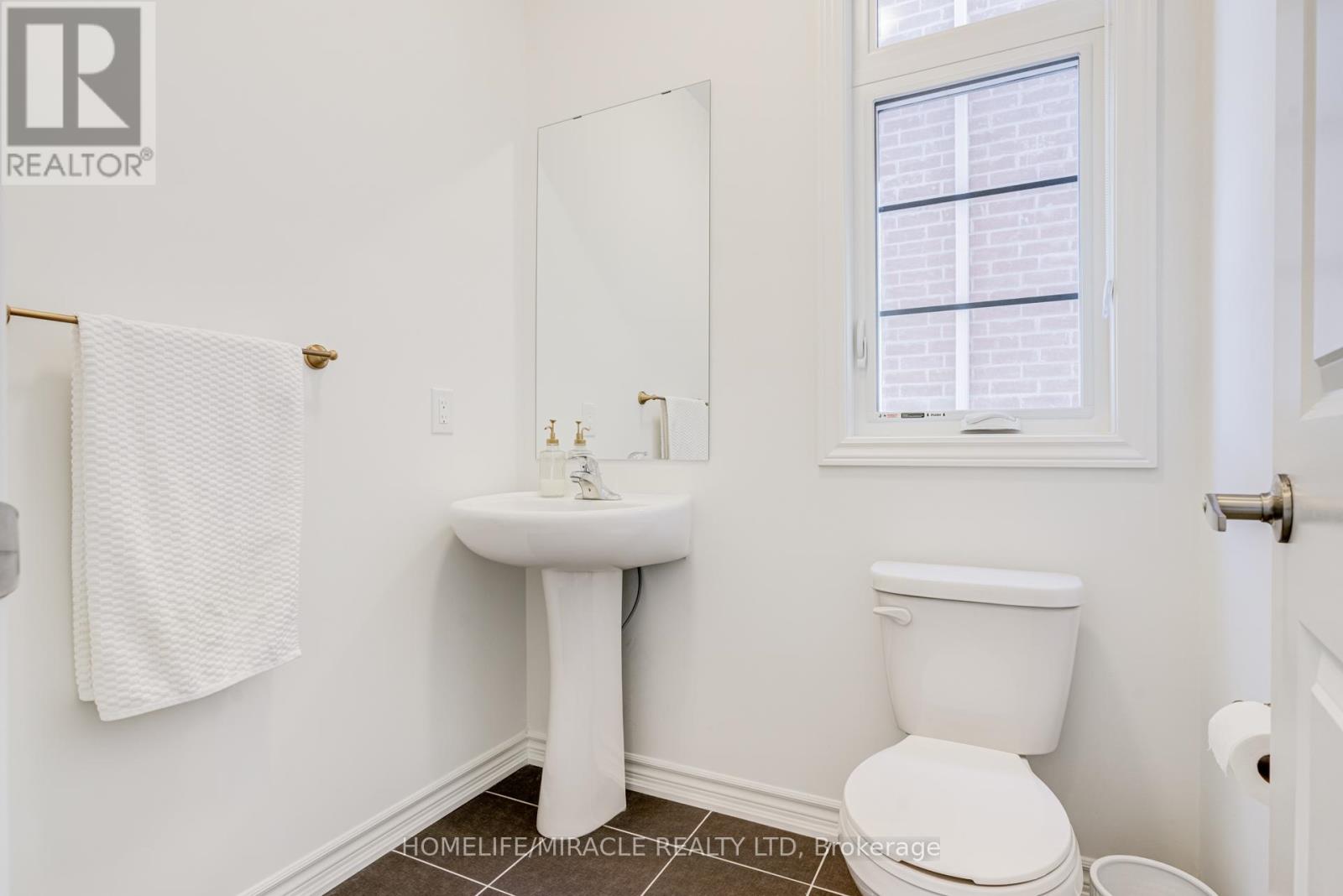 14 Sassafras Road, Springwater, Ontario  L9X 2C6 - Photo 18 - S13055994