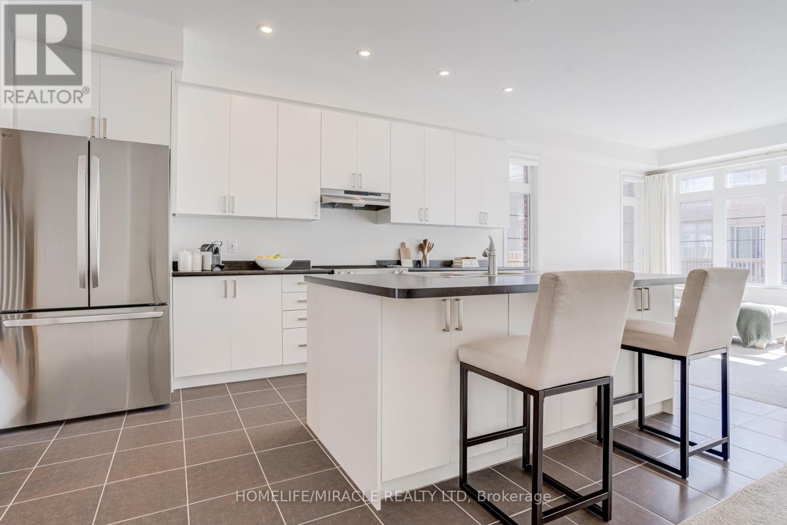 14 Sassafras Road, Springwater, Ontario  L9X 2C6 - Photo 8 - S13055994