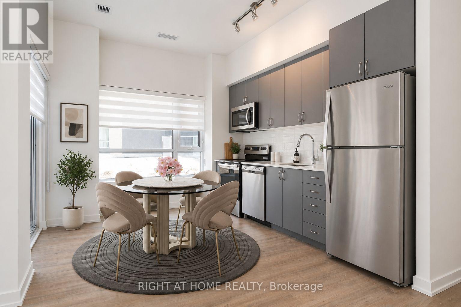 109 - 56 Lakeside Terrace, Barrie, Ontario  L4M 4B9 - Photo 2 - S13056040