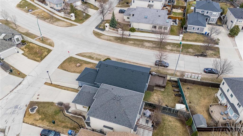 50 Ivy Lea Court, Winnipeg, Manitoba  R3Y 1V6 - Photo 48 - 202608299
