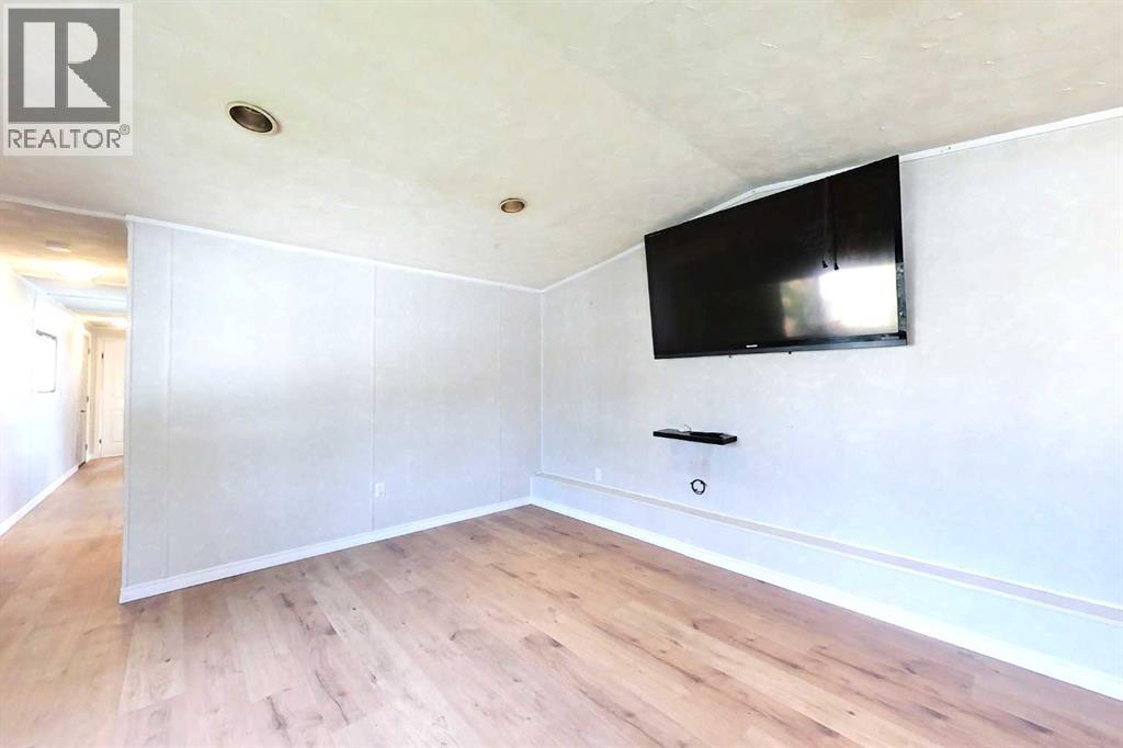 1305 11 Street Se, Slave Lake, Alberta  T0G 2A3 - Photo 6 - A2306109