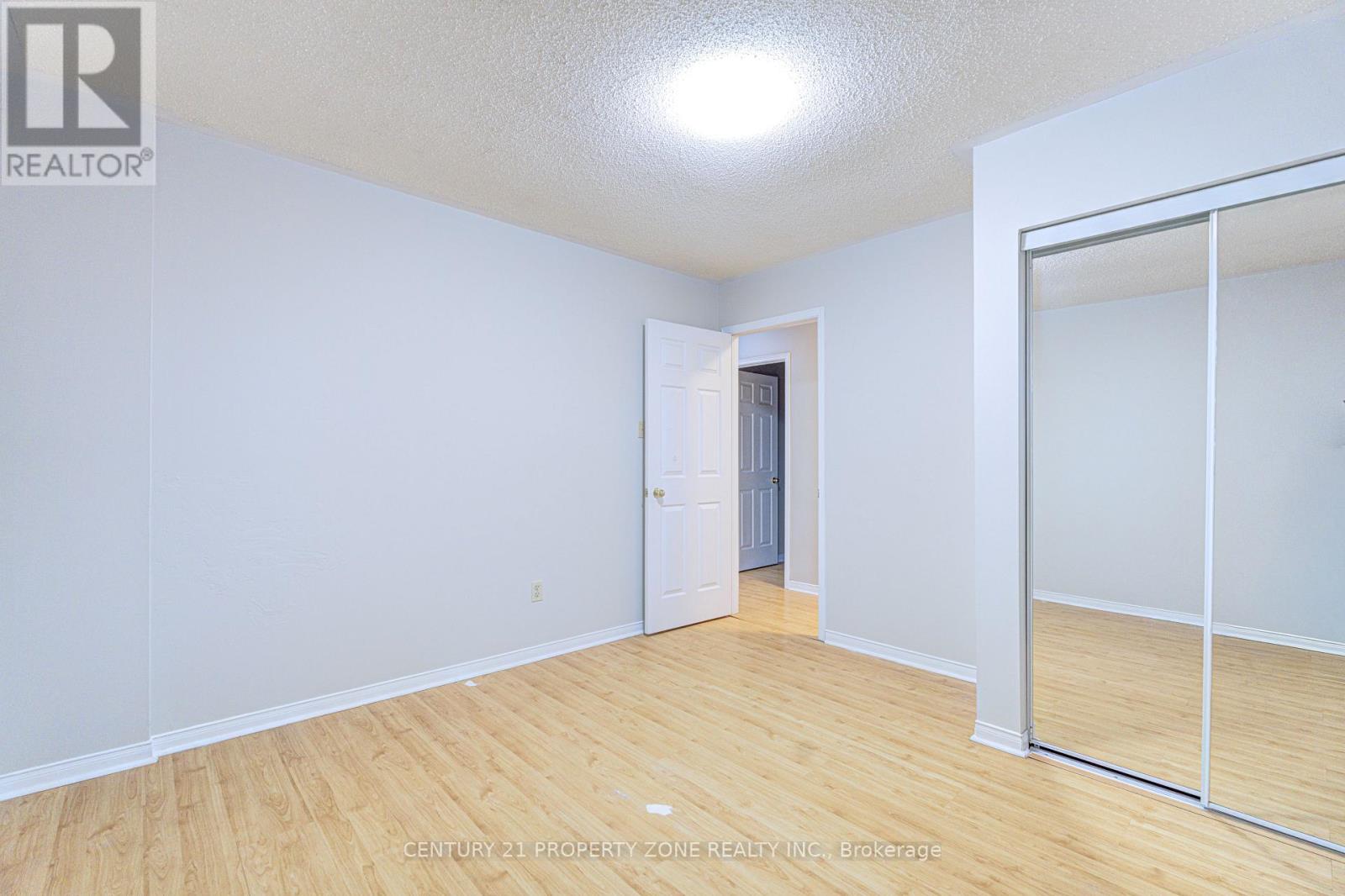 4 Compton Court, Caledon, Ontario  L7E 1L4 - Photo 29 - W13056010