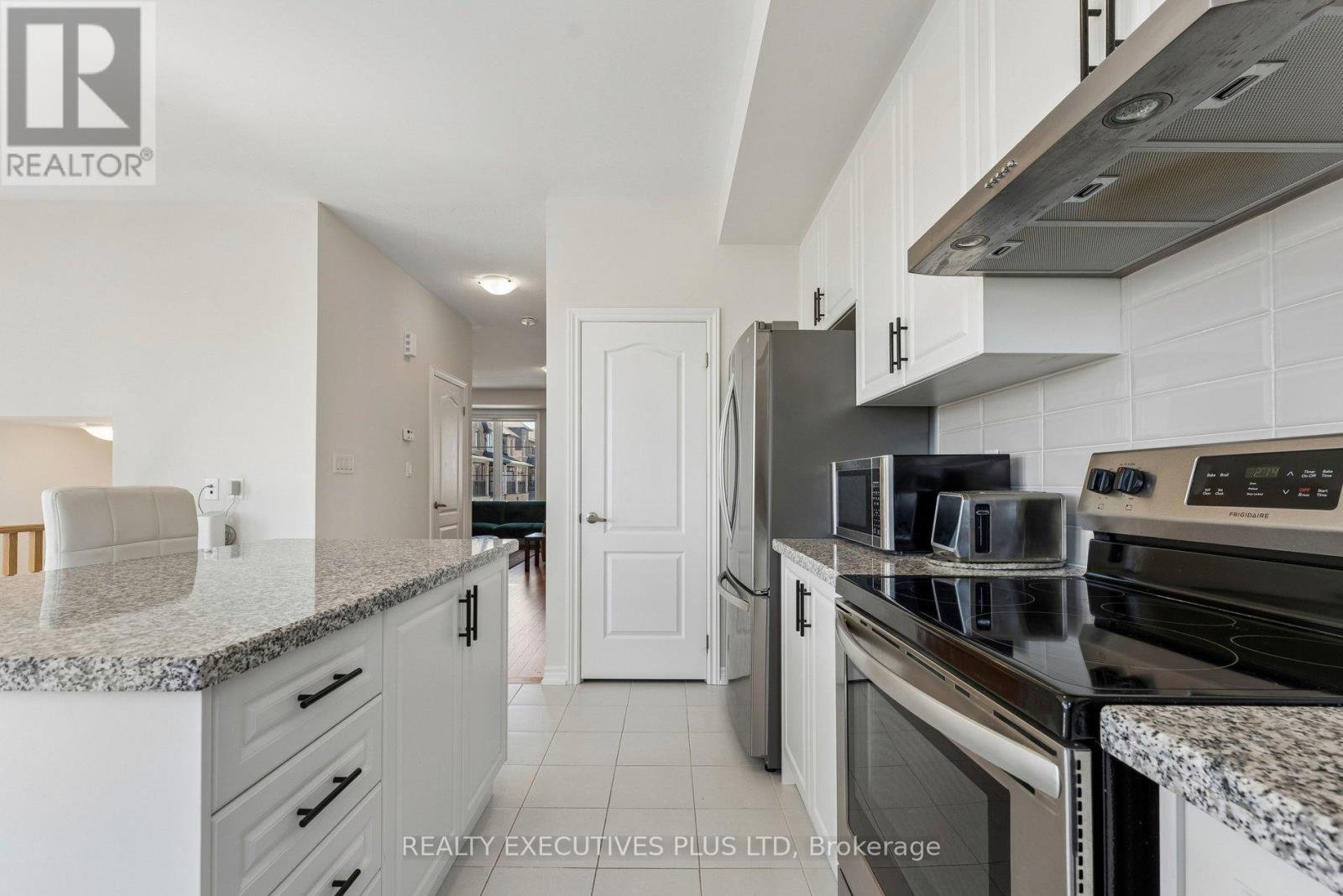 12 Vestry Way, Brampton, Ontario  L6P 4N8 - Photo 20 - W13056066