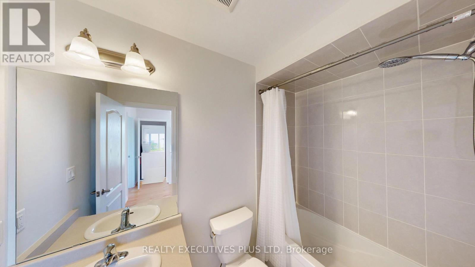 12 Vestry Way, Brampton, Ontario  L6P 4N8 - Photo 40 - W13056066