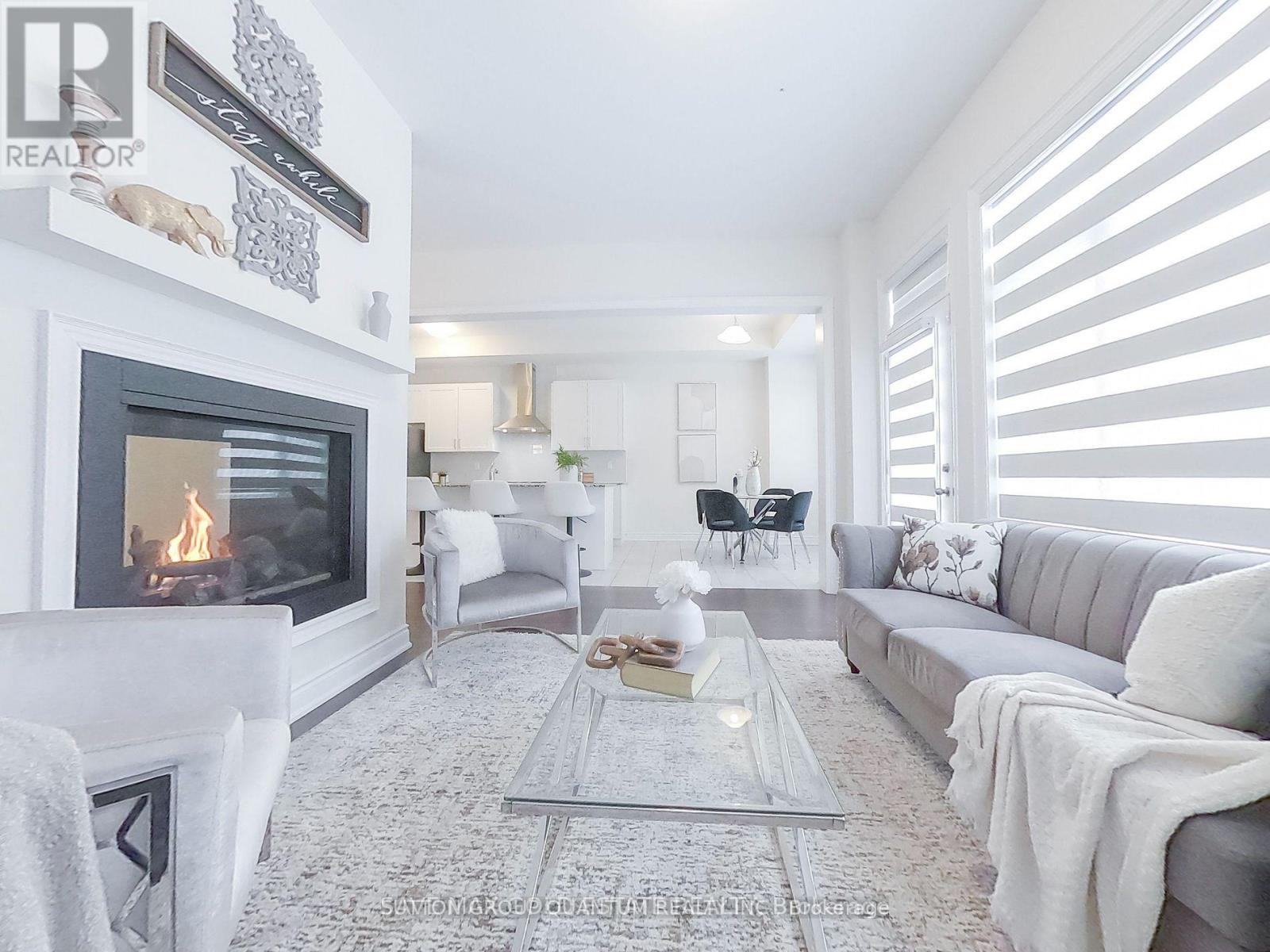 58 William Crawley Way, Oakville, Ontario  L6H 0Y8 - Photo 4 - W13056076