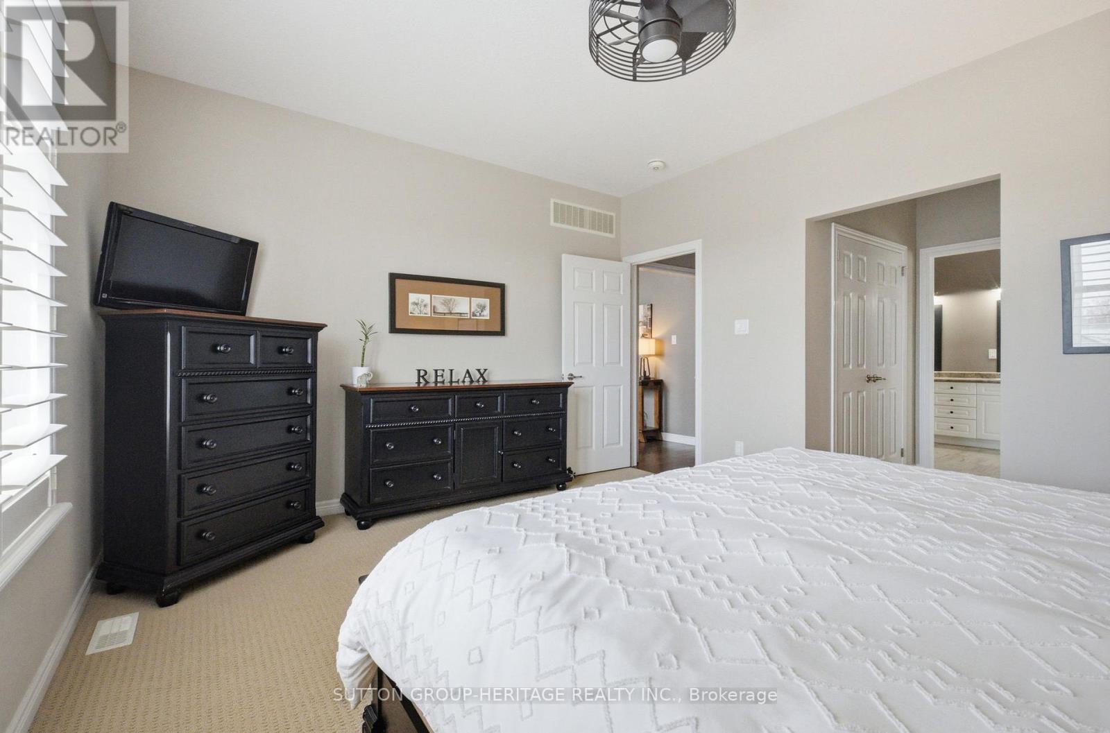 36 Huntingwood Crescent, Kawartha Lakes, Ontario  K0M 1A0 - Photo 16 - X13056008