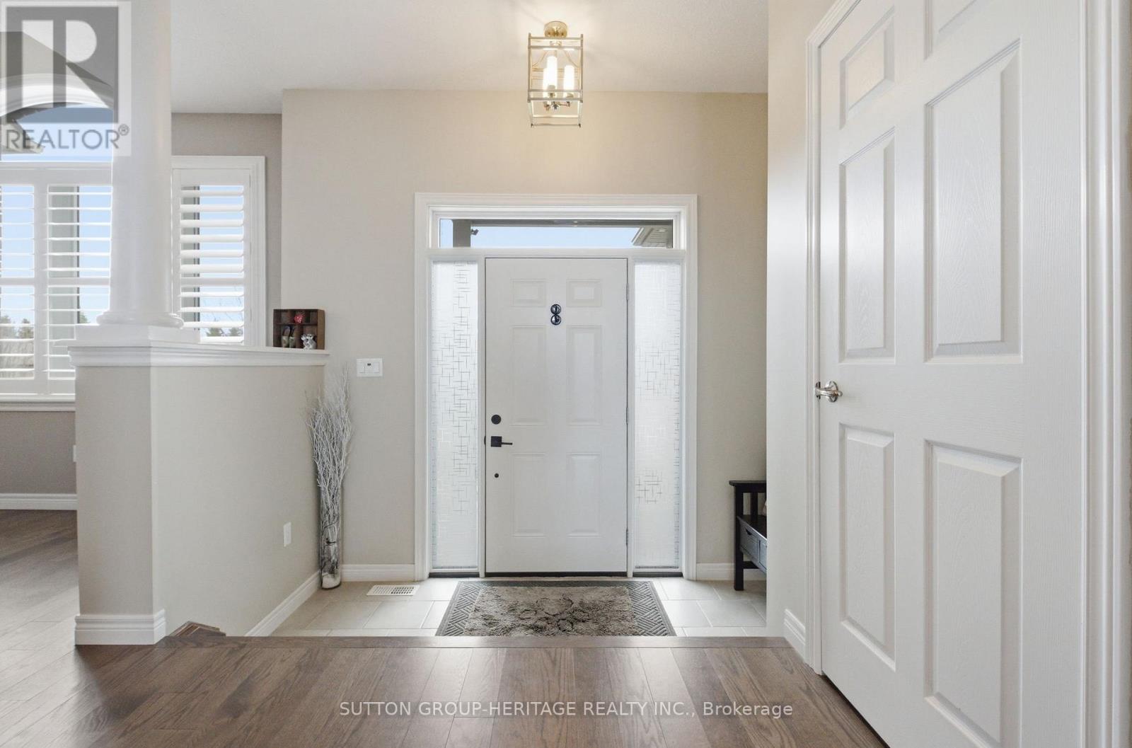 36 Huntingwood Crescent, Kawartha Lakes, Ontario  K0M 1A0 - Photo 3 - X13056008