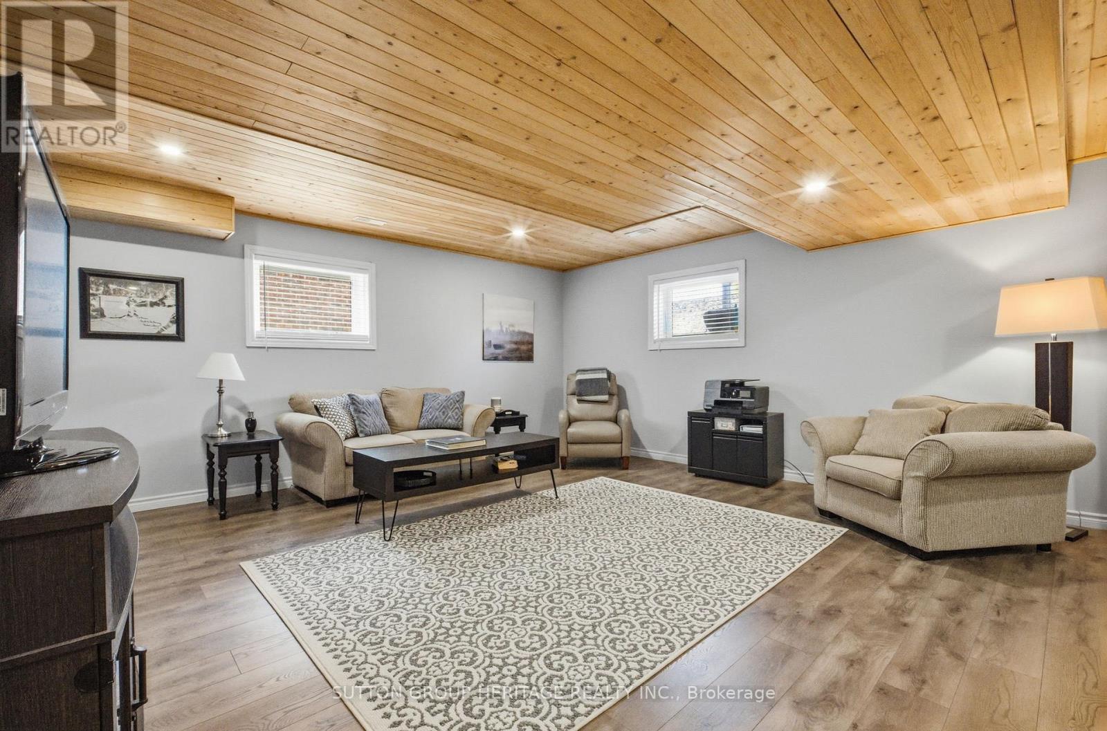 36 Huntingwood Crescent, Kawartha Lakes, Ontario  K0M 1A0 - Photo 32 - X13056008