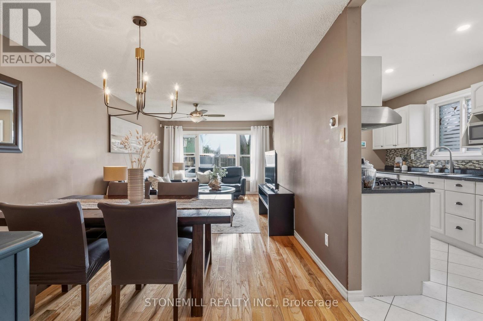 19 Golden Orchard Drive, Hamilton, Ontario  L9C 6J2 - Photo 8 - X13056058