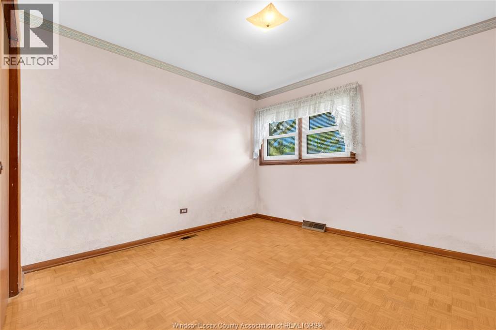 1531 Campbell, Windsor, Ontario  N9B 2K3 - Photo 15 - 26009481