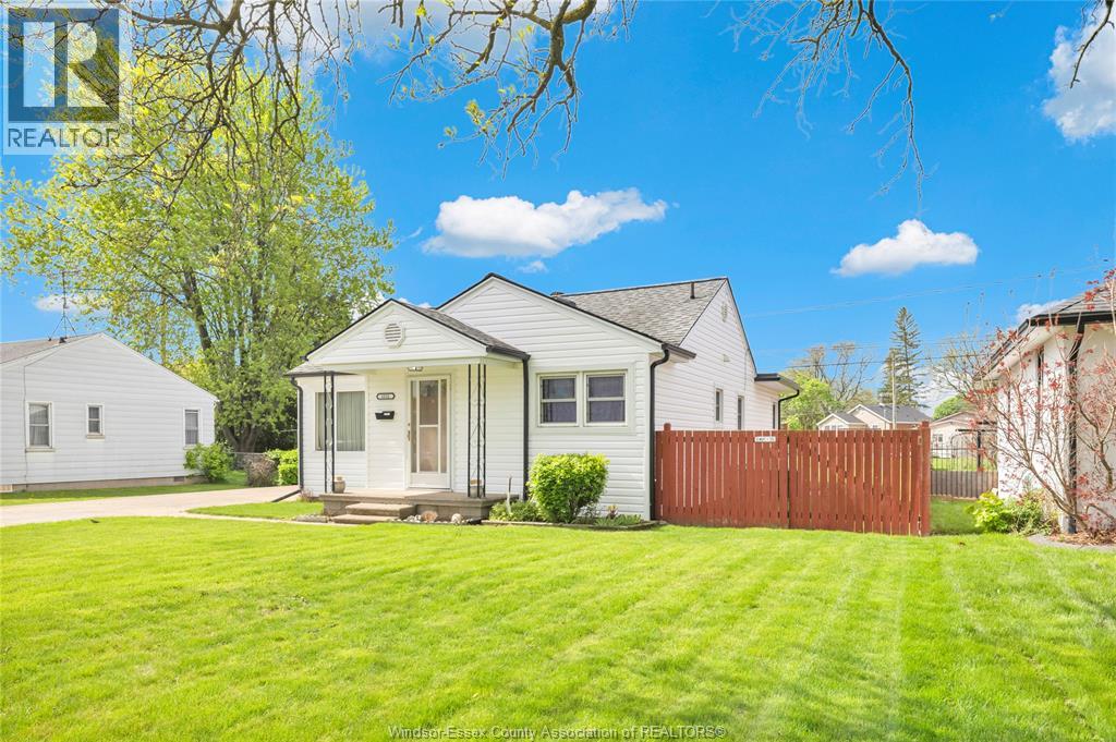 1531 Campbell, Windsor, Ontario  N9B 2K3 - Photo 3 - 26009481