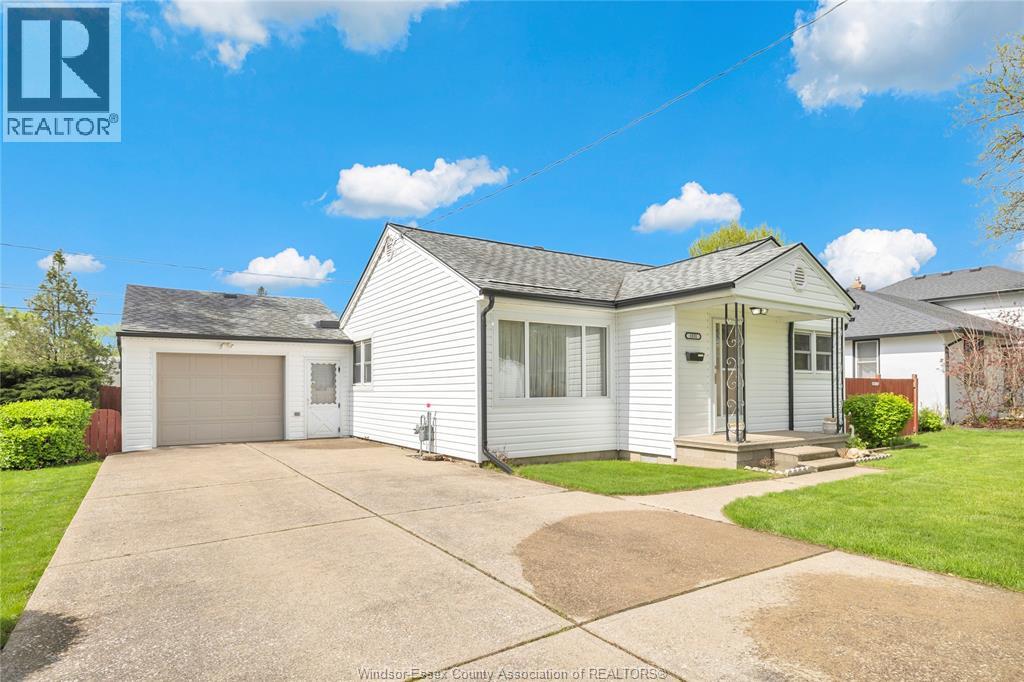 1531 Campbell, Windsor, Ontario  N9B 2K3 - Photo 4 - 26009481