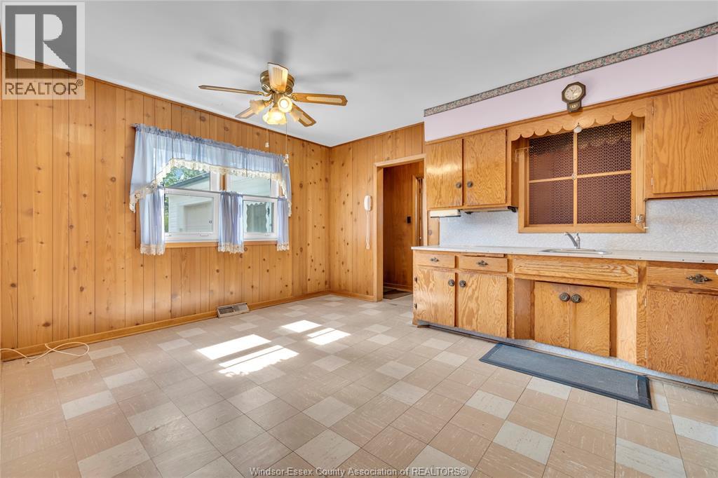 1531 Campbell, Windsor, Ontario  N9B 2K3 - Photo 9 - 26009481