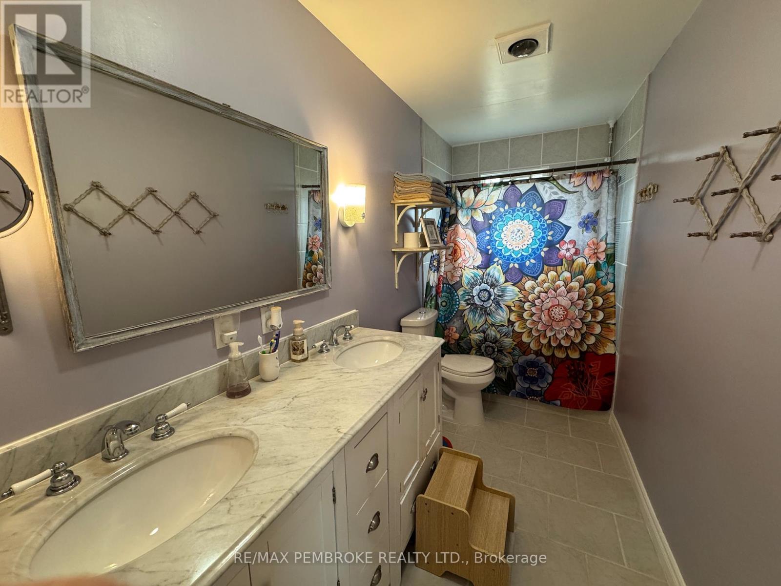 231 Douglas Street, Pembroke, Ontario  K8A 5L4 - Photo 8 - X13056124