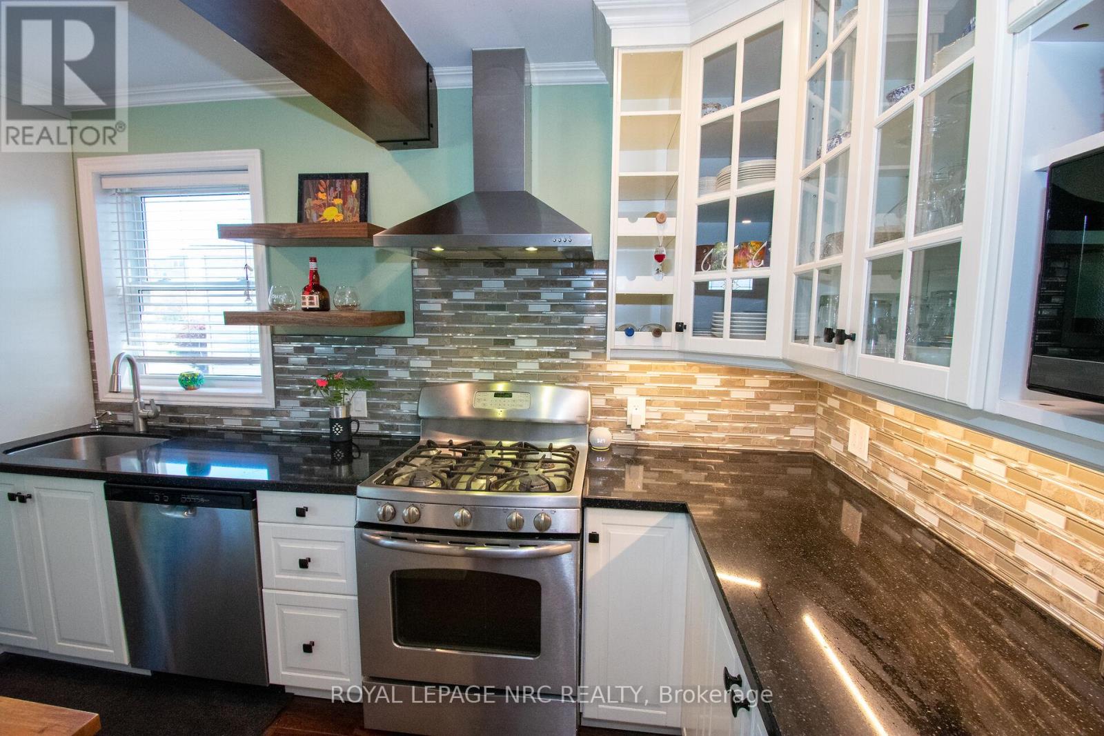 10 Blain Place N, St. Catharines, Ontario  L2P 2R5 - Photo 15 - X13056126