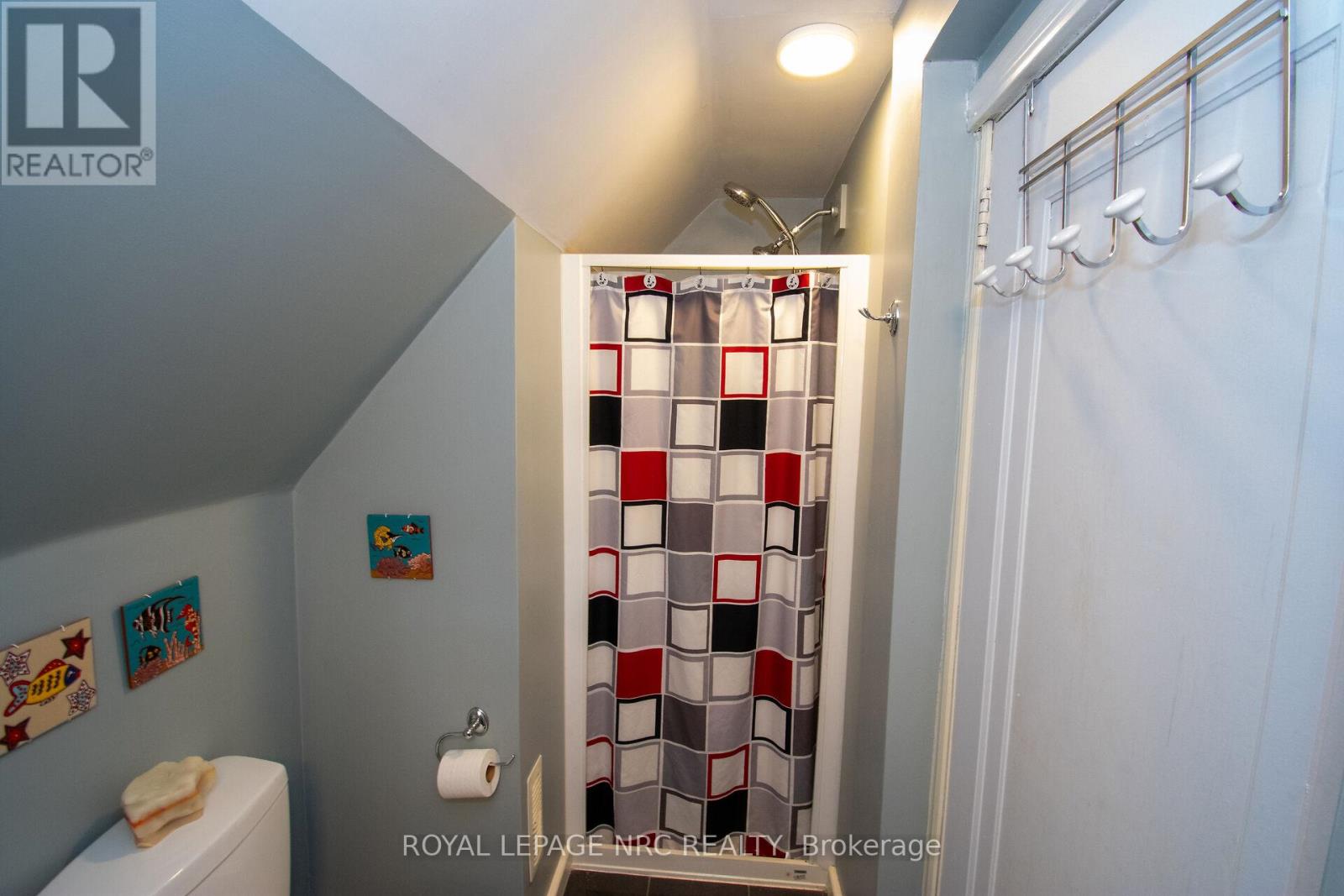 10 Blain Place N, St. Catharines, Ontario  L2P 2R5 - Photo 29 - X13056126