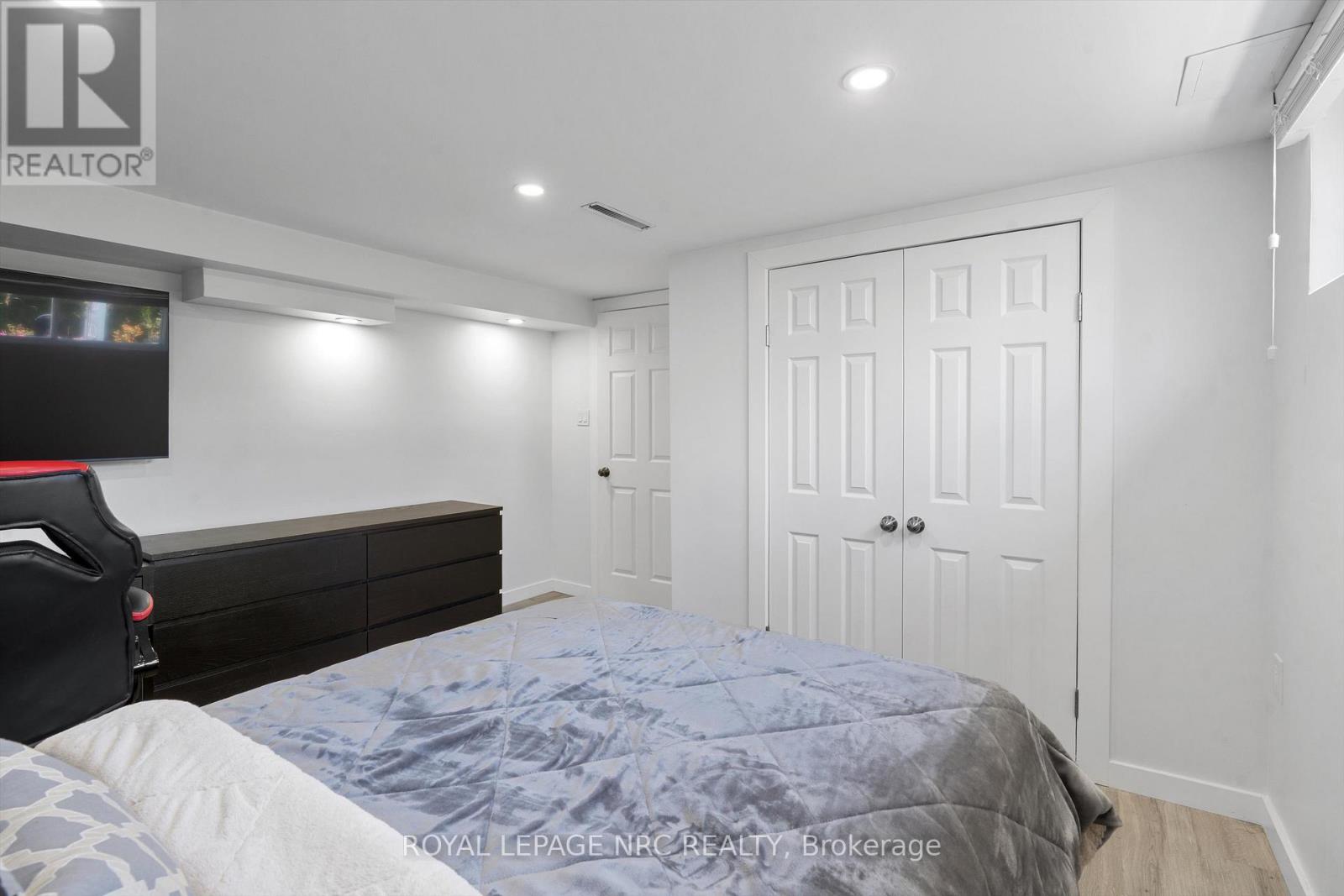 19 Logan Street, St. Catharines, Ontario  L2N 2B6 - Photo 27 - X13056162