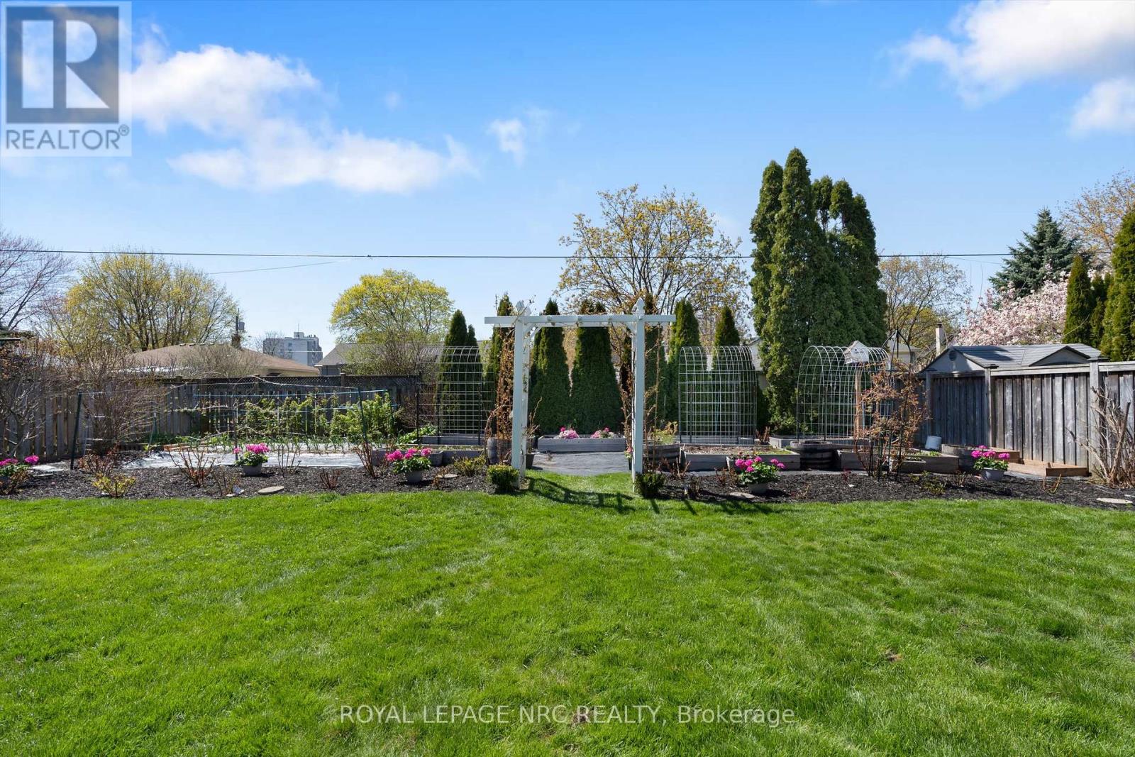 19 Logan Street, St. Catharines, Ontario  L2N 2B6 - Photo 33 - X13056162