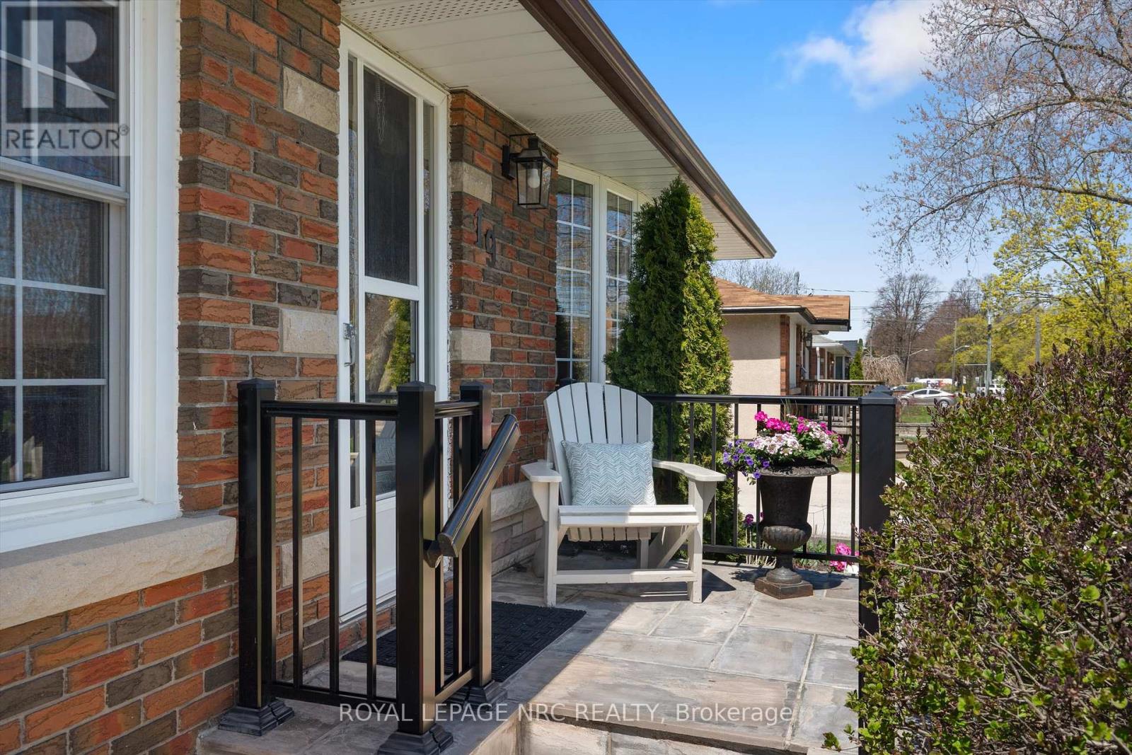 19 Logan Street, St. Catharines, Ontario  L2N 2B6 - Photo 4 - X13056162