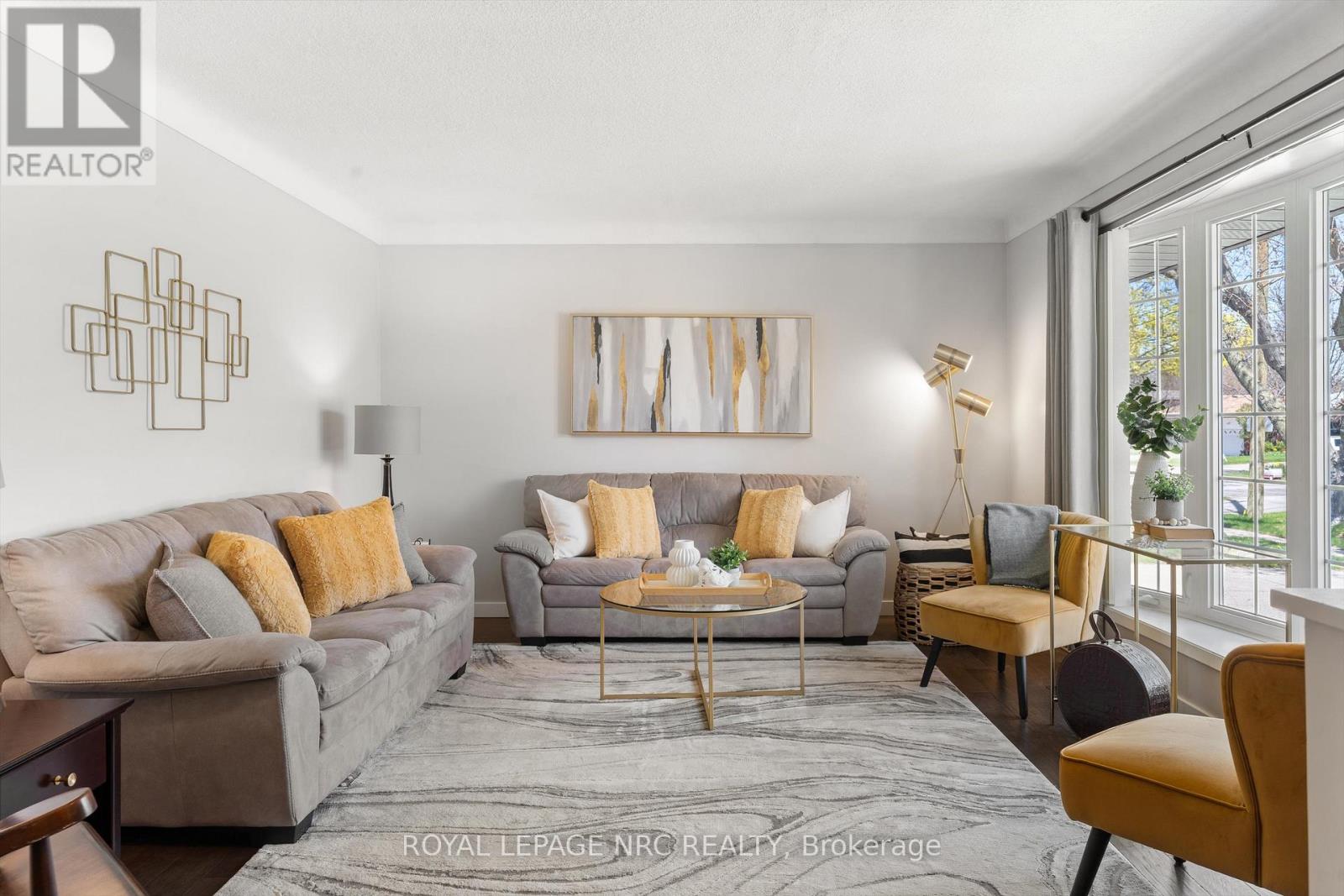 19 Logan Street, St. Catharines, Ontario  L2N 2B6 - Photo 8 - X13056162