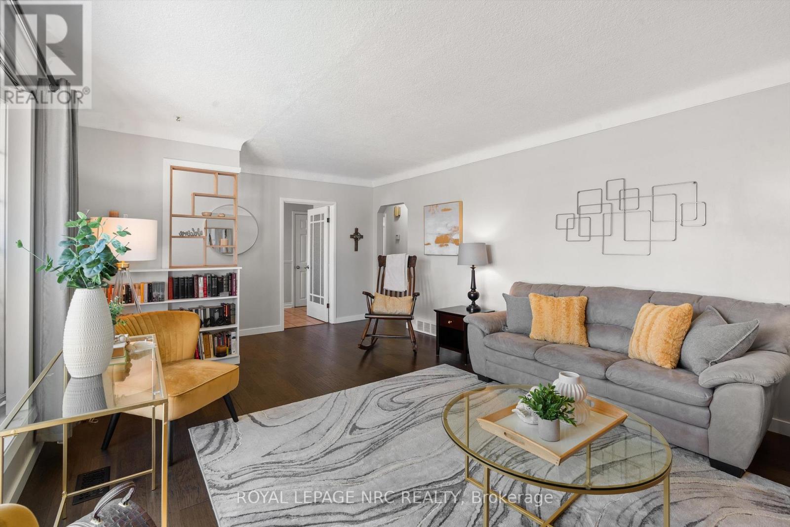 19 Logan Street, St. Catharines, Ontario  L2N 2B6 - Photo 9 - X13056162