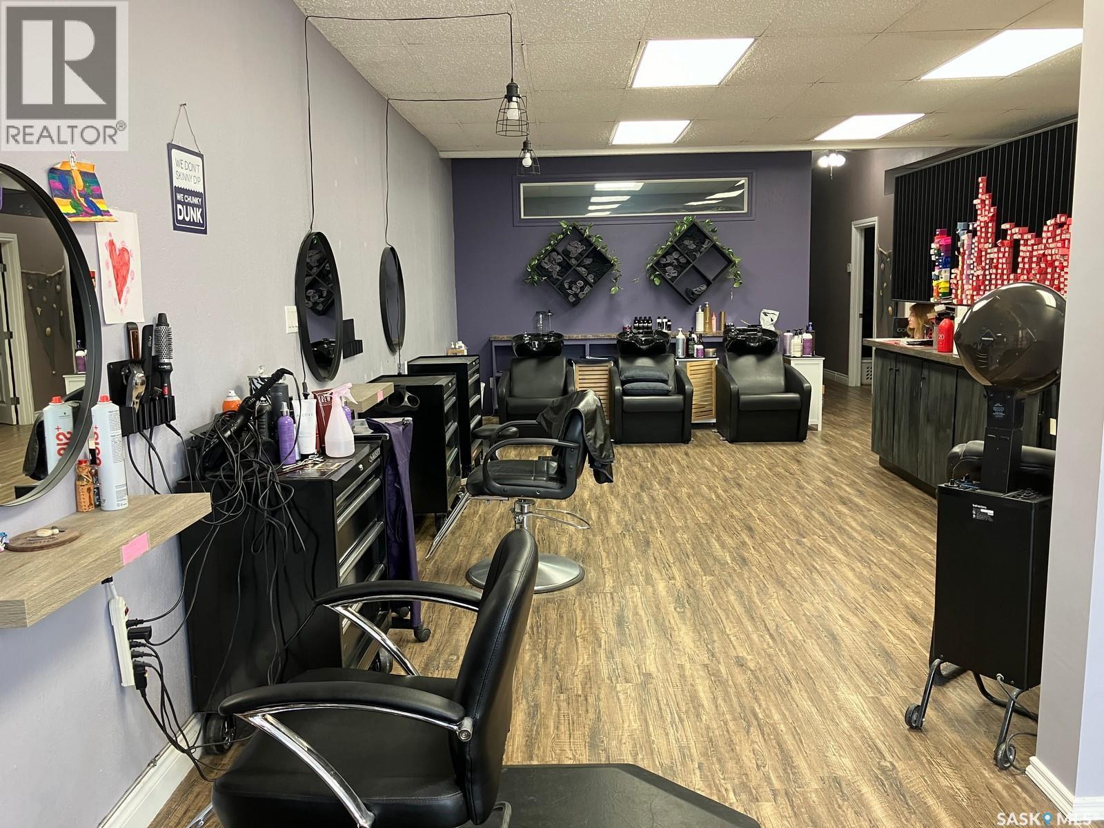 107 1st Avenue E, Nipawin, Saskatchewan  S0E 1E0 - Photo 2 - SK004927