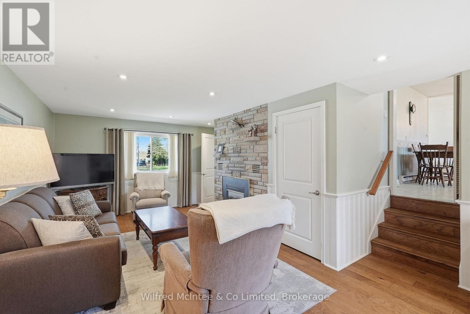 15 Johnstone Boulevard, Brockton, Ontario  N0G 2V0 - Photo 21 - X13056142