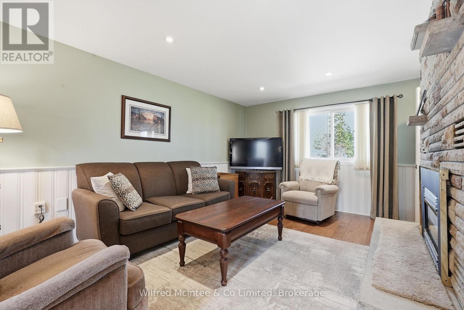 15 Johnstone Boulevard, Brockton, Ontario  N0G 2V0 - Photo 22 - X13056142