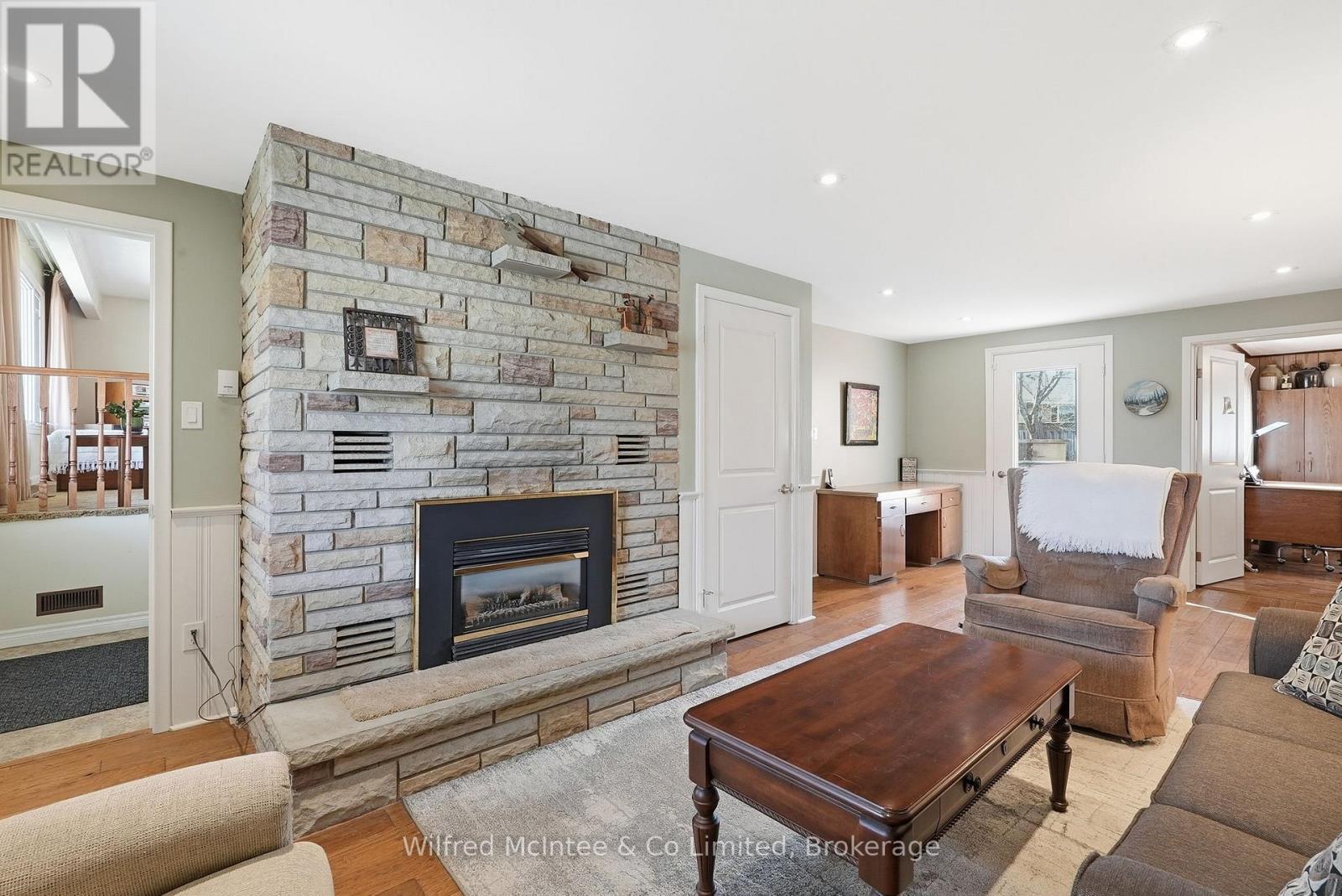 15 Johnstone Boulevard, Brockton, Ontario  N0G 2V0 - Photo 23 - X13056142