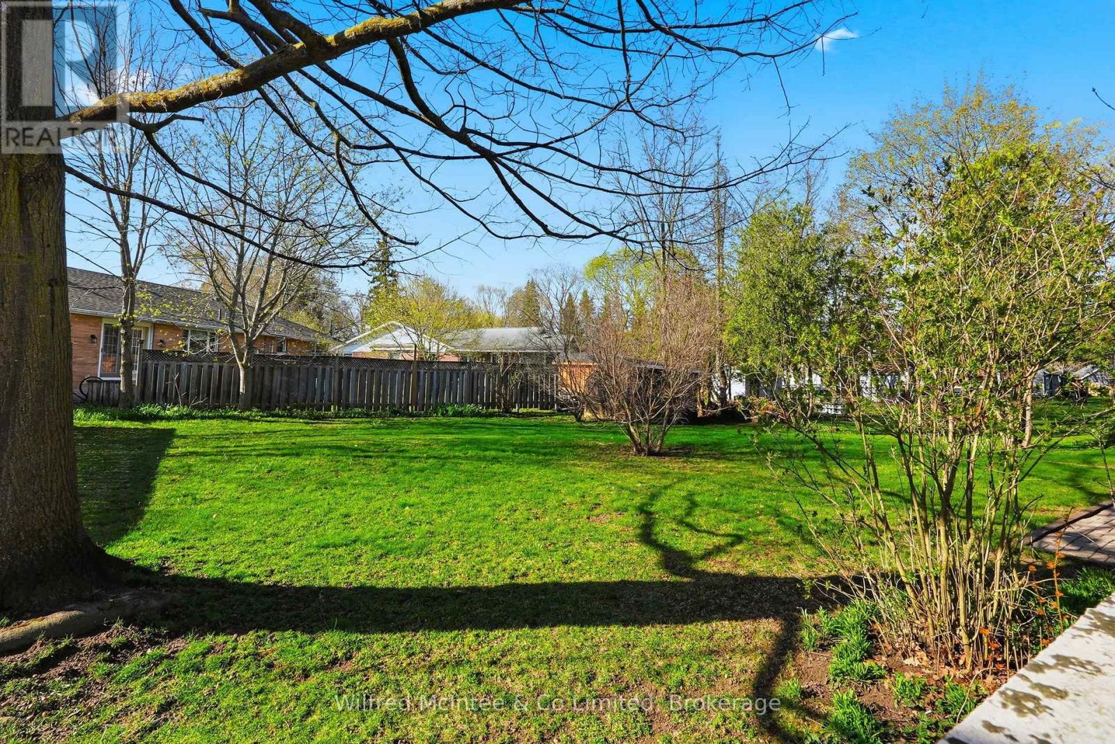 15 Johnstone Boulevard, Brockton, Ontario  N0G 2V0 - Photo 39 - X13056142