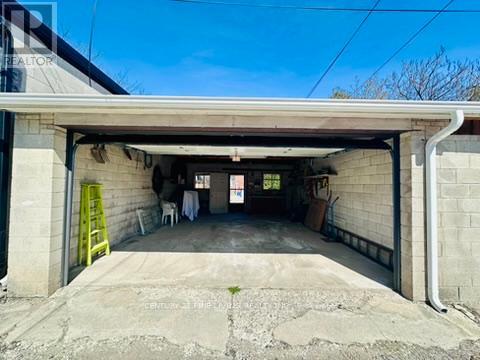 382 Roxton Road, Toronto, Ontario  M6G 3R2 - Photo 33 - C13056172