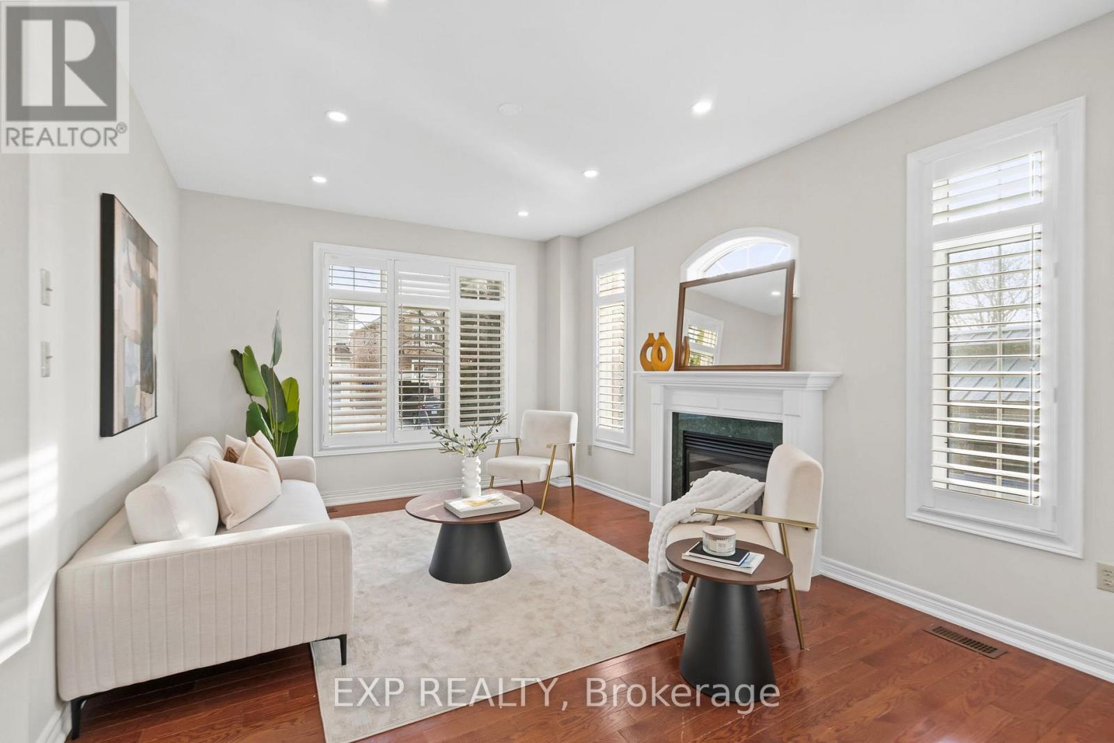 16 Caprara Crescent, Markham, Ontario  L6B 0B7 - Photo 2 - N13056158