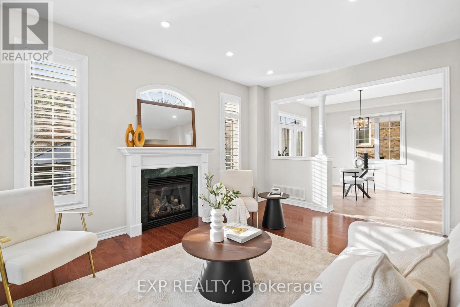 16 Caprara Crescent, Markham, Ontario  L6B 0B7 - Photo 4 - N13056158