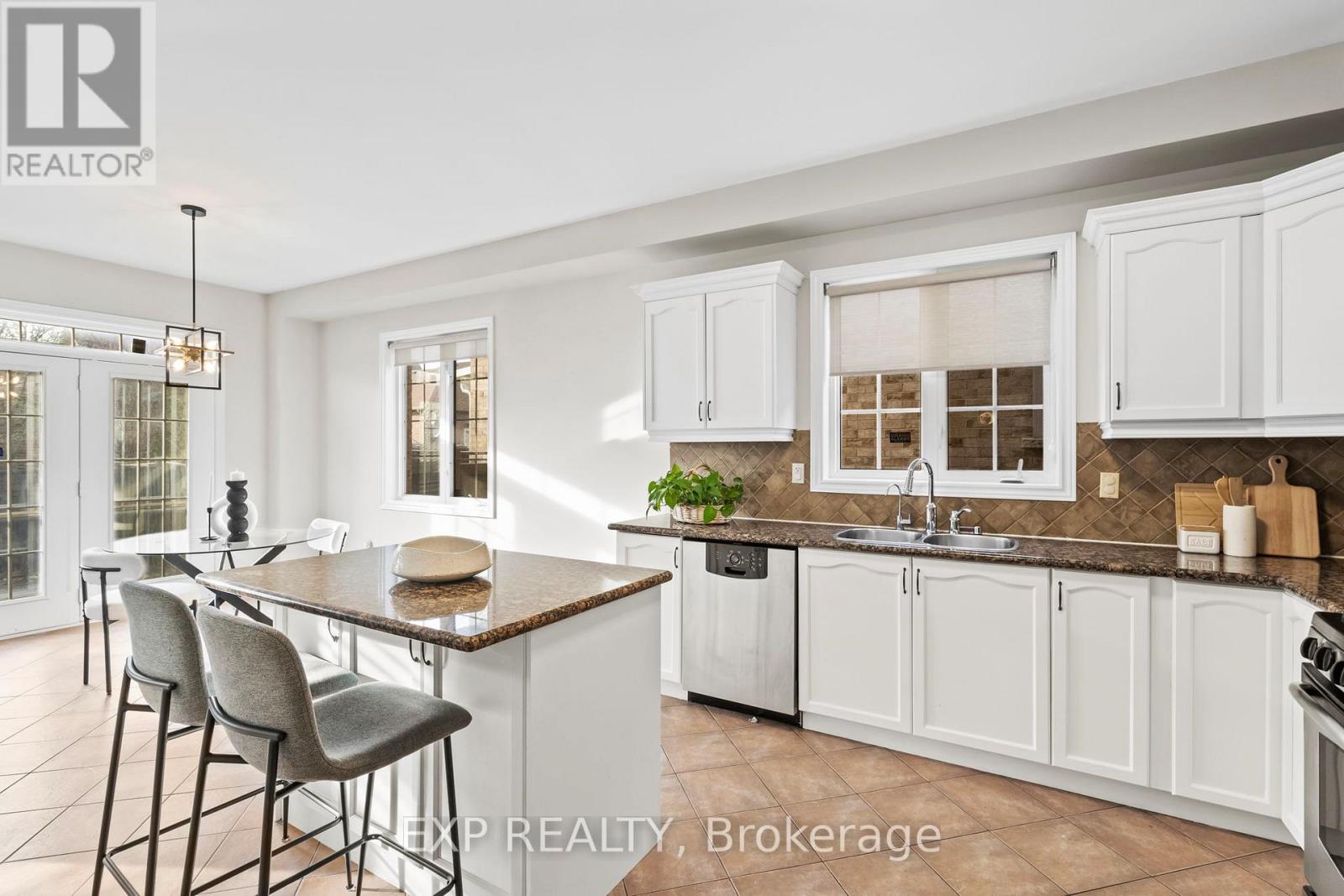 16 Caprara Crescent, Markham, Ontario  L6B 0B7 - Photo 6 - N13056158