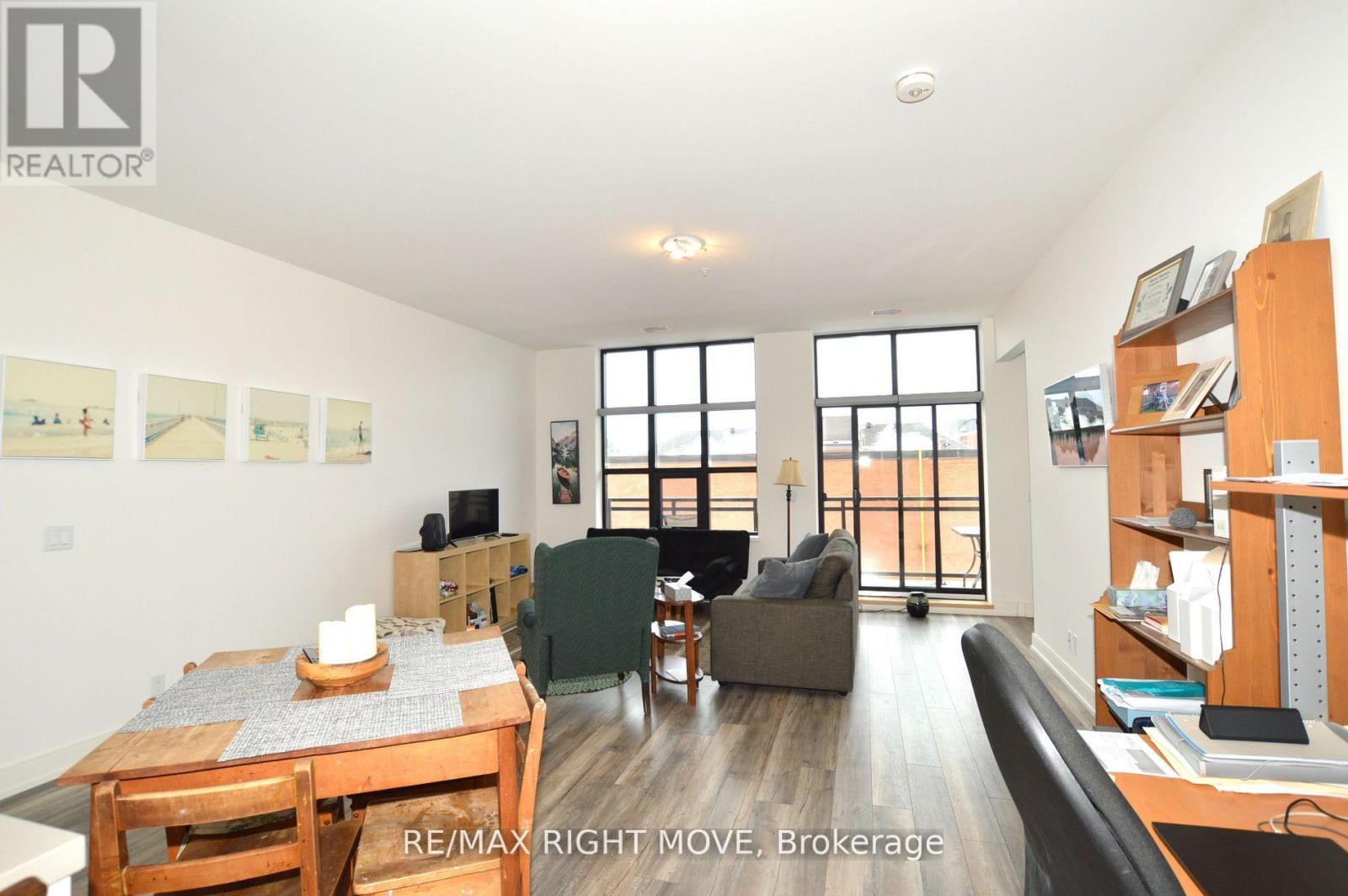 309 - 21 Matchedash Street S, Orillia, Ontario  L3V 4W4 - Photo 8 - S13056176