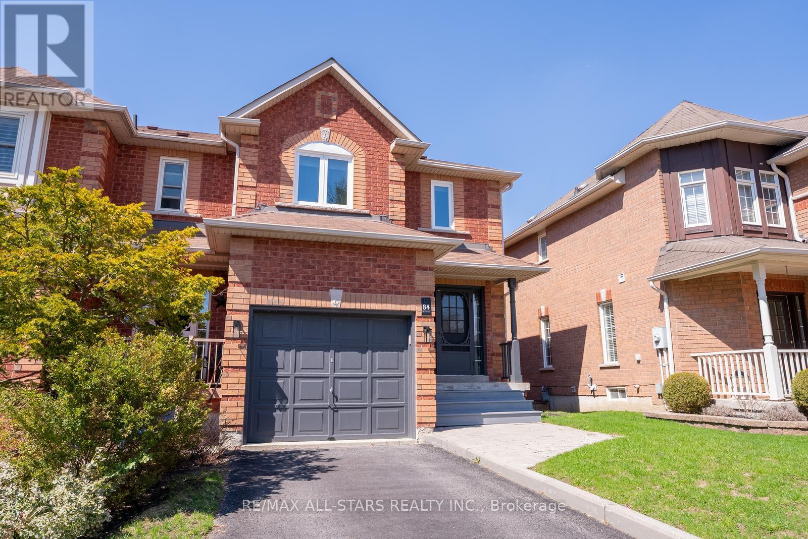 84 Willoway, Whitchurch-Stouffville, Ontario  L4A 1K6 - Photo 4 - N12788902