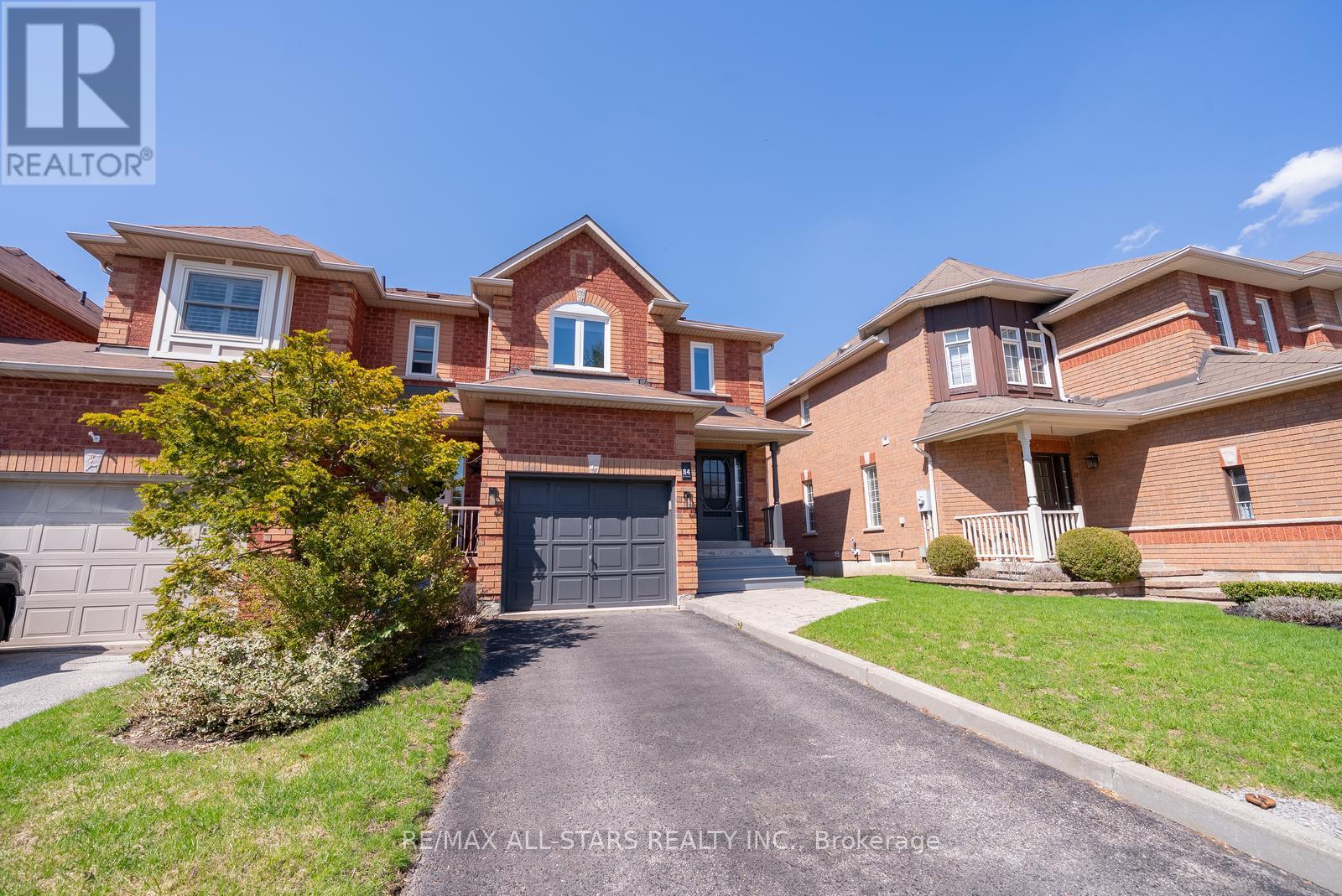 84 Willoway, Whitchurch-Stouffville, Ontario  L4A 1K6 - Photo 5 - N12788902