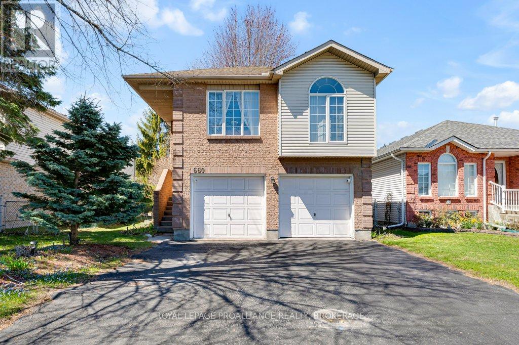 660 Roosevelt Drive, Kingston, Ontario  K7M 8T8 - Photo 2 - X12938510