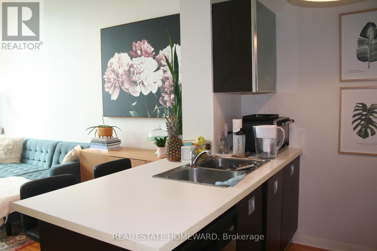 601 - 3391 Bloor Street W, Toronto, Ontario  M8X 1G3 - Photo 10 - W13056122