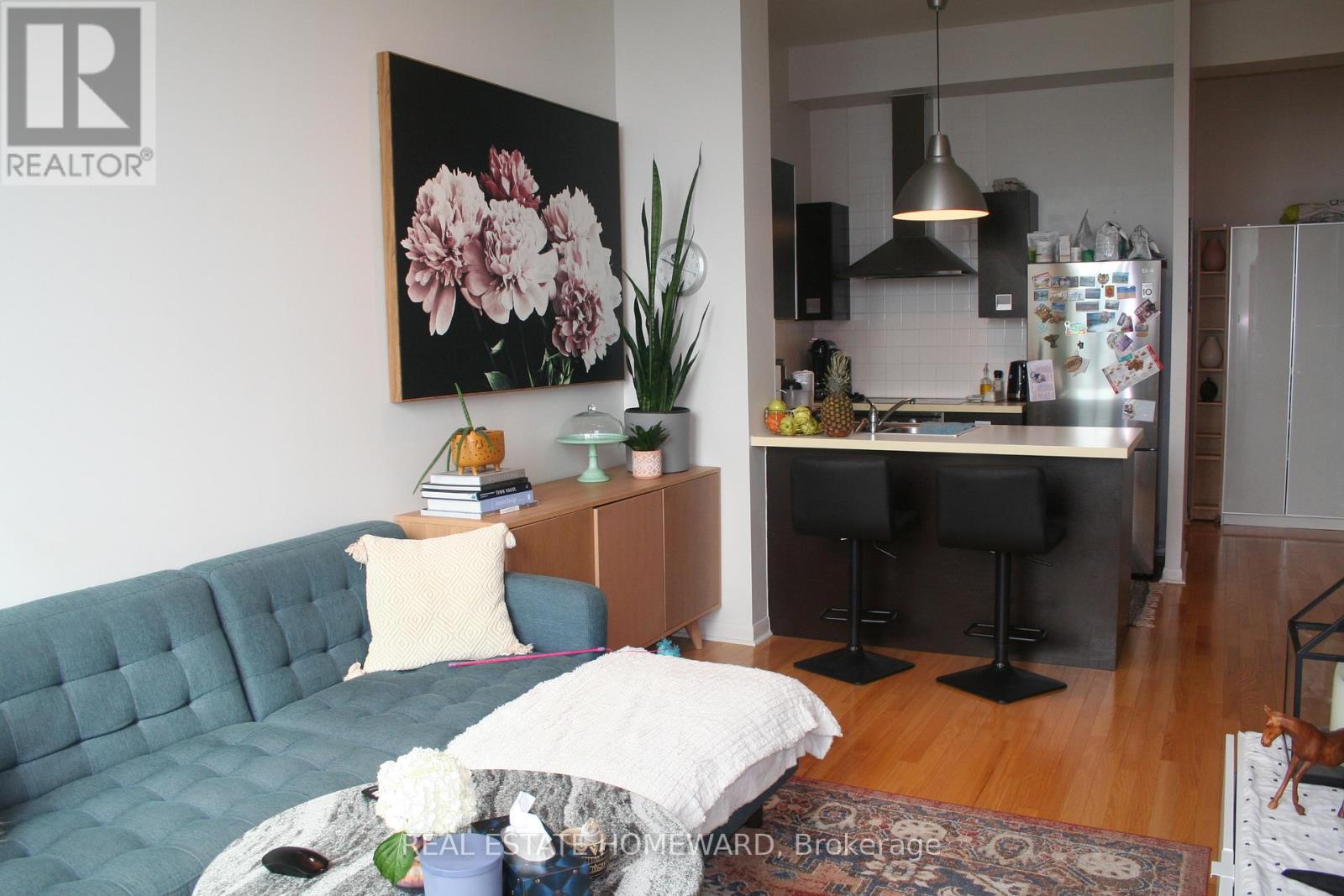 601 - 3391 Bloor Street W, Toronto, Ontario  M8X 1G3 - Photo 4 - W13056122