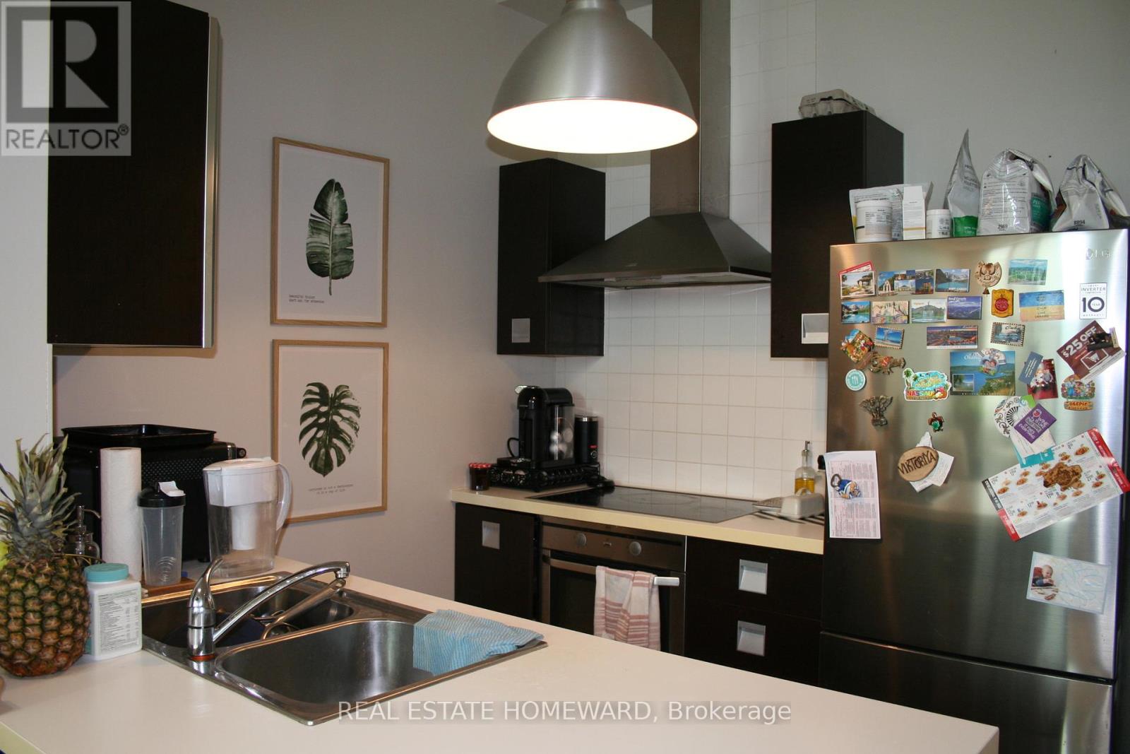 601 - 3391 Bloor Street W, Toronto, Ontario  M8X 1G3 - Photo 5 - W13056122