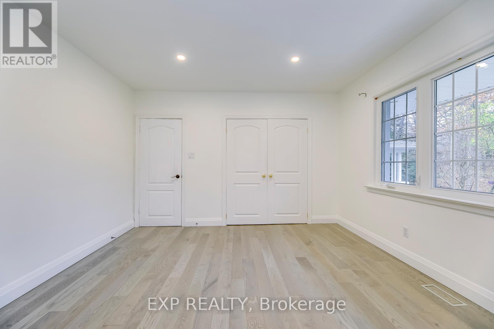 282 Burgundy Drive, Oakville, Ontario  L6J 4G1 - Photo 30 - W13056148