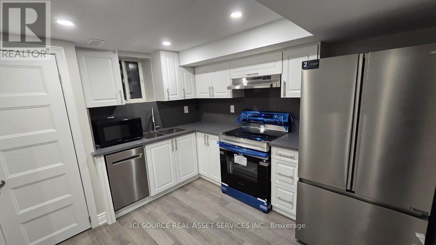 Lower - 508 Boyd Lane, Milton, Ontario  L9E 1W6 - Photo 2 - W13056152