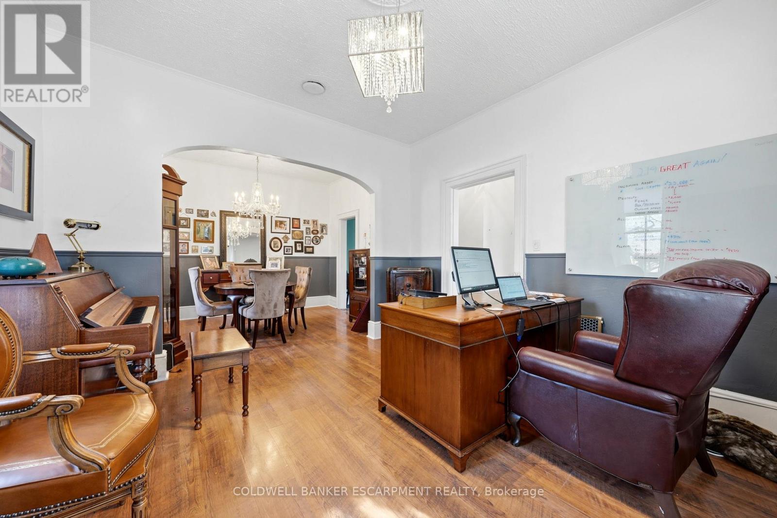 219 Arthur Street, Halton Hills, Ontario  L7J 1L8 - Photo 16 - W13056154