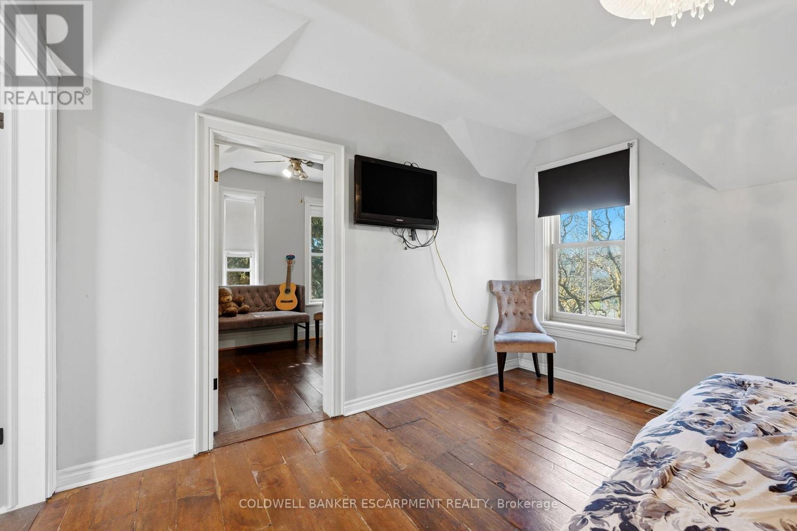 219 Arthur Street, Halton Hills, Ontario  L7J 1L8 - Photo 25 - W13056154