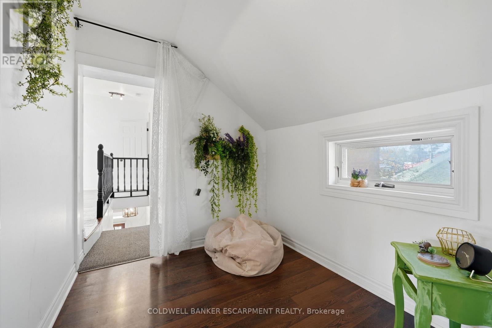 219 Arthur Street, Halton Hills, Ontario  L7J 1L8 - Photo 29 - W13056154