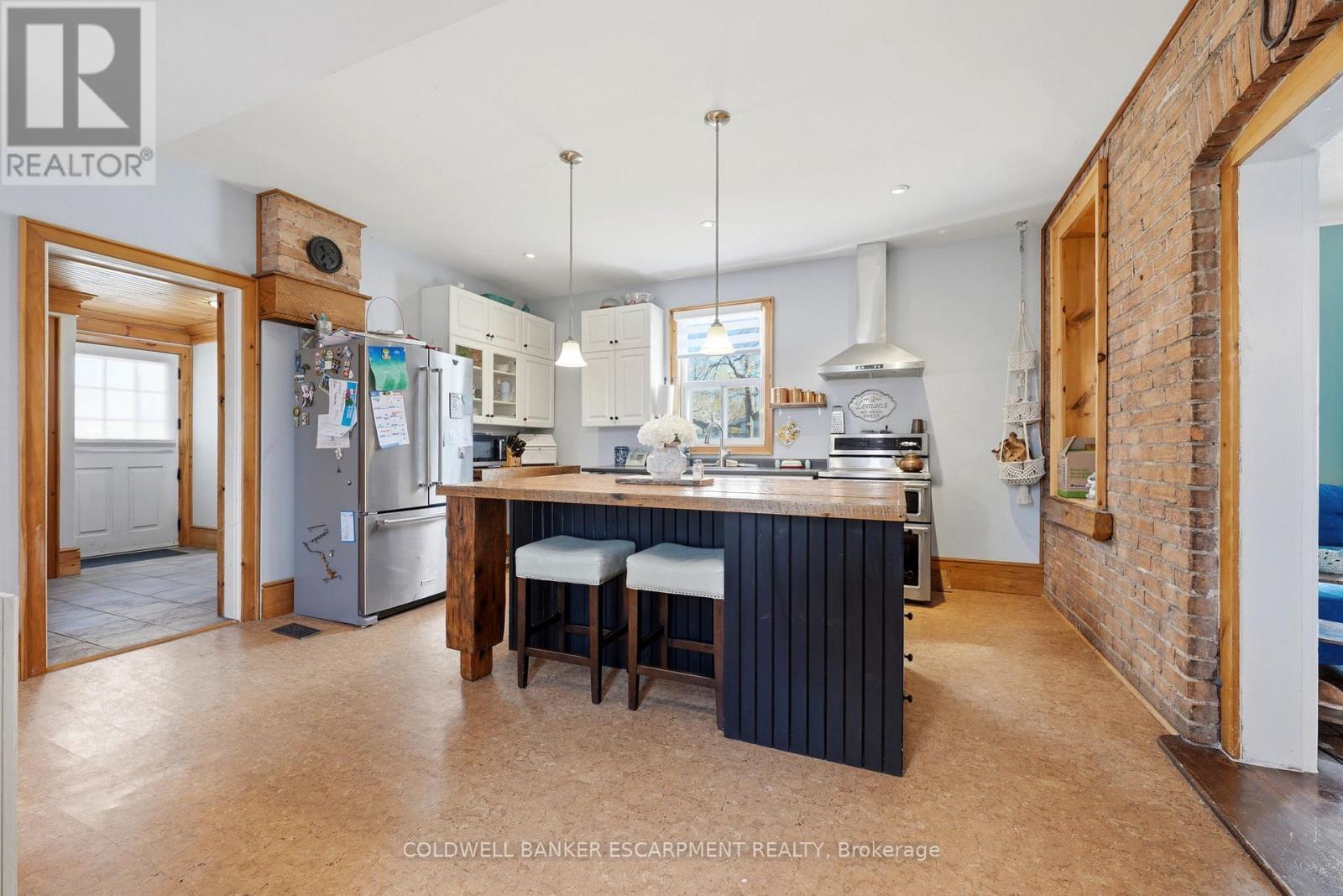 219 Arthur Street, Halton Hills, Ontario  L7J 1L8 - Photo 7 - W13056154